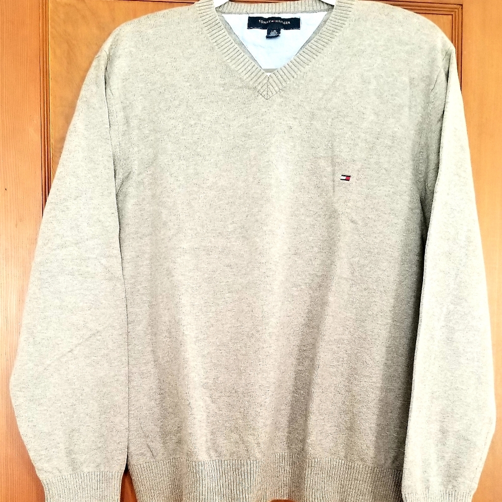Tommy Hilfiger soft cotton brand sweater for sprin